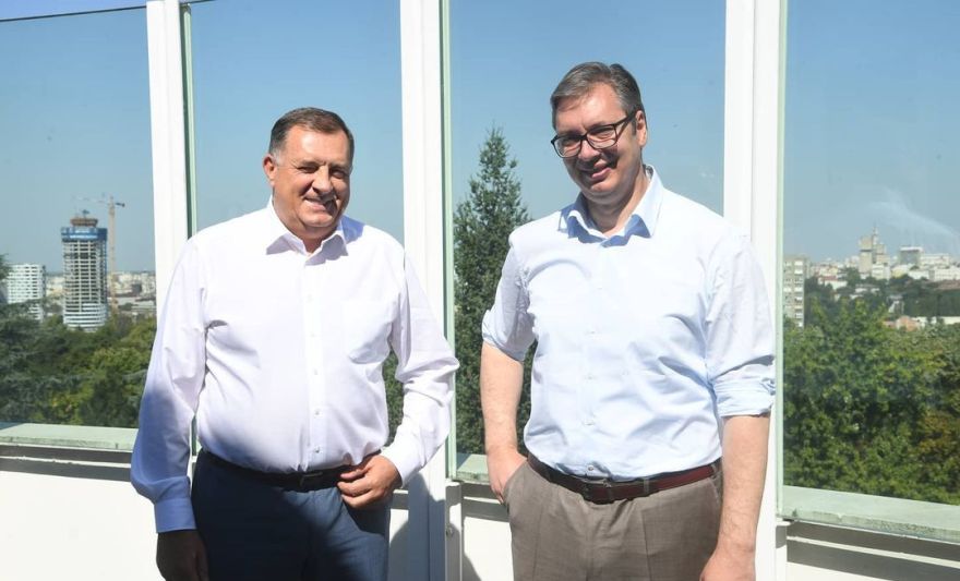 vucic dodik.jpg